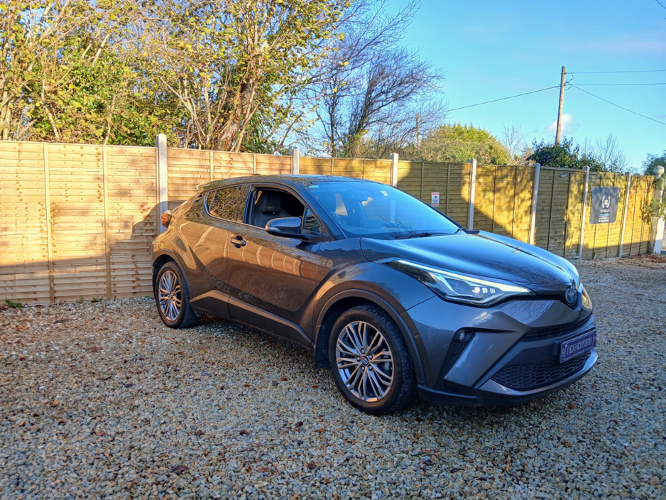 2022 Toyota C-HR HYBRID SOL 4DR AUTO €21,950