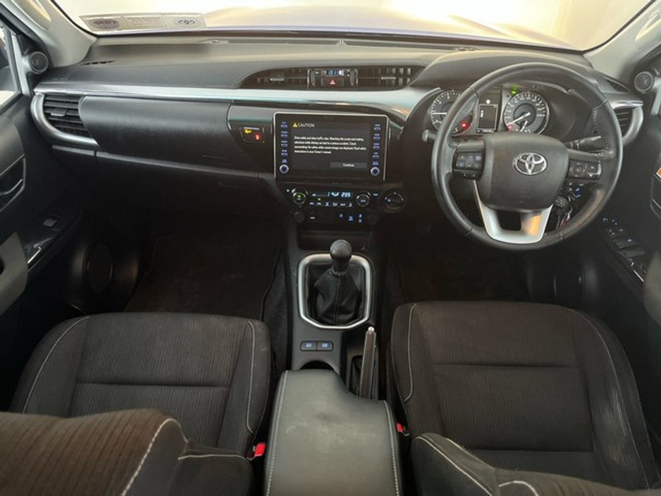 2021 Toyota Hilux 2.4 DOUBLE CAB SR5 €39,950