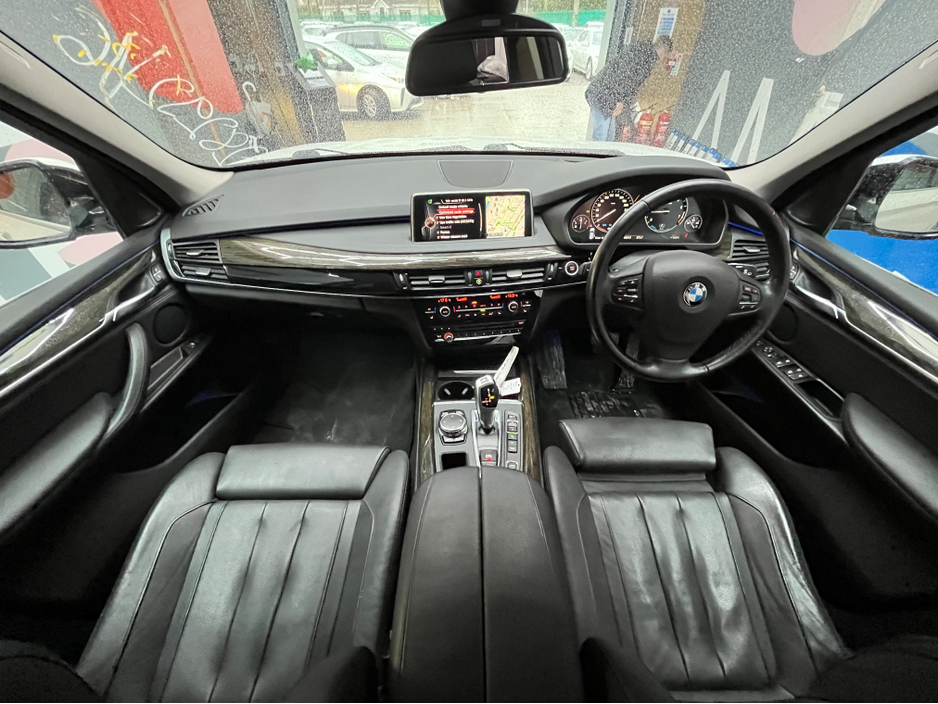 2016 BMW X5 - image 24