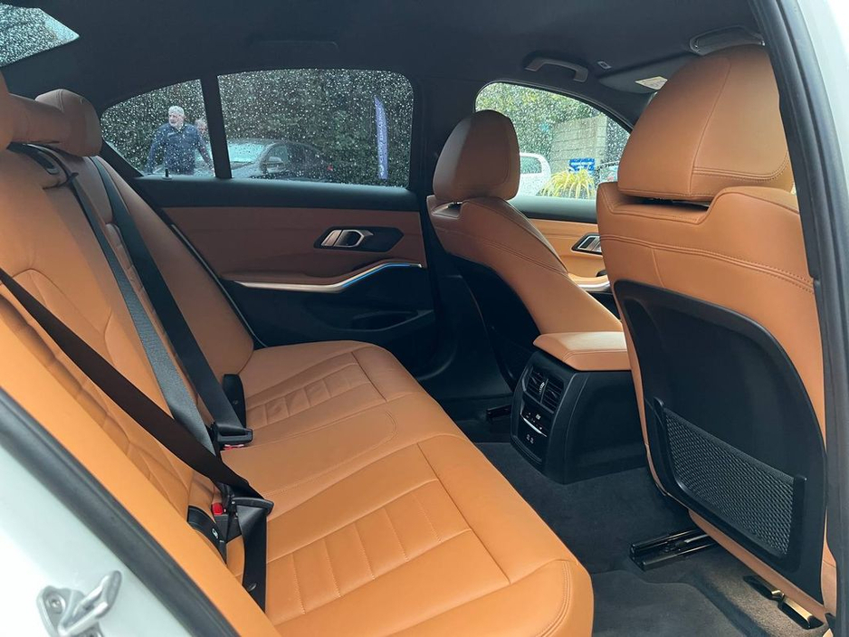 2020 BMW 3 Series 330e M-SPORT COMPETITION 2.0 HYBRID // MASSIVE SPEC // VERY LOW MILEAGE // LEATHER M-SPORT INTERIOR €34,950