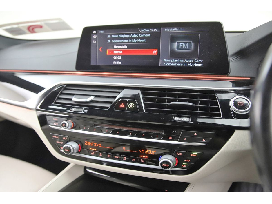 2018 BMW 5 Series - image 20