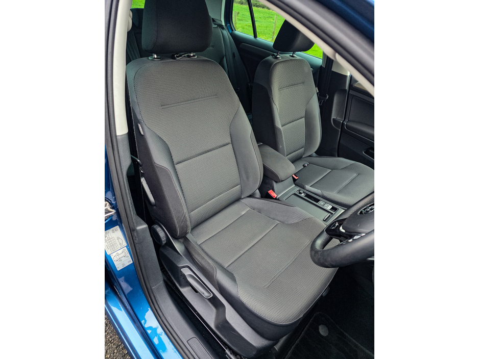 2017 Volkswagen Golf Volkswagen Golf 1.2 Comfortline Auto 1 year warranty available €15,950