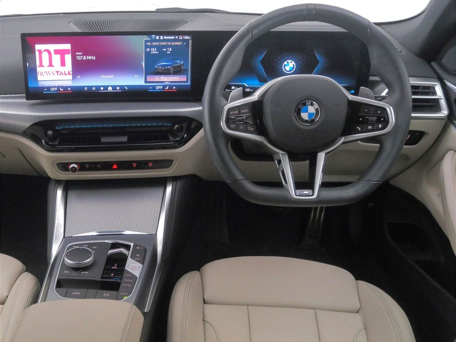 2025 BMW 4 Series - image 5