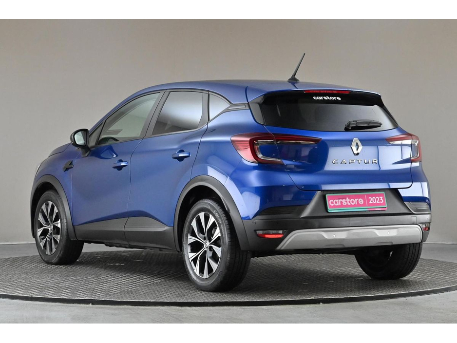 2023 Renault Captur - image 7
