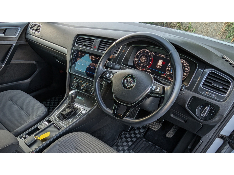 2018 Volkswagen Golf 1.2 TSI DSG COMFORT // LOW KMS // 6 MONTH WARRANTY // €17,950