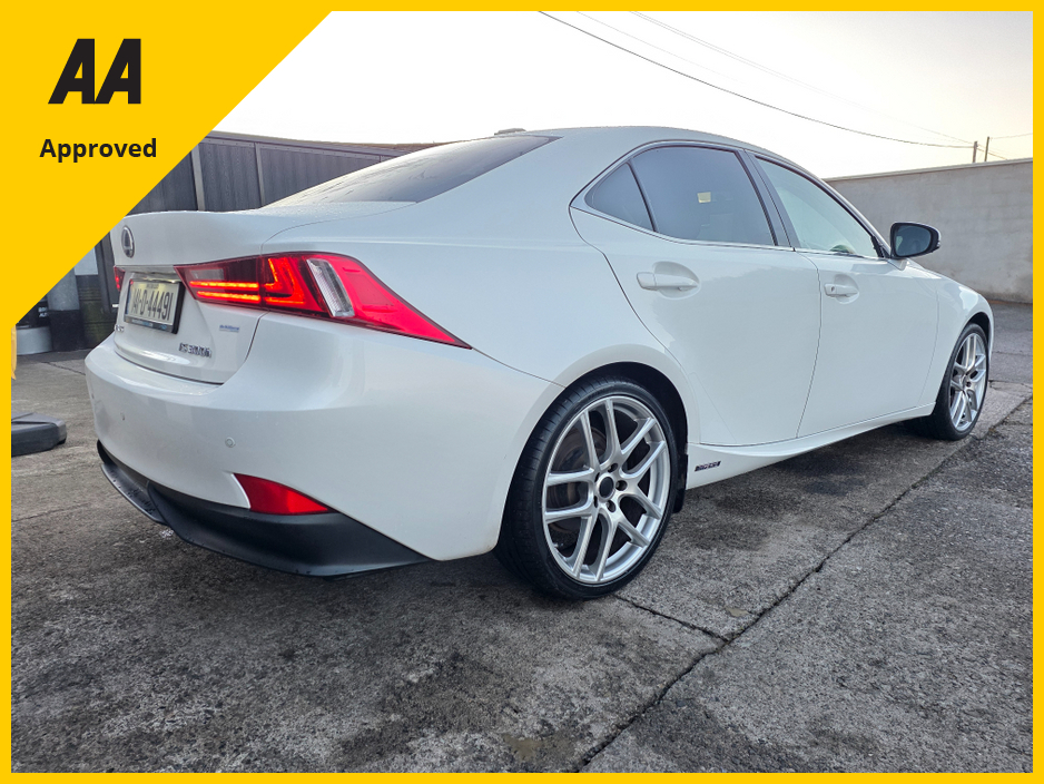 2014 Lexus IS 300 h * 2.5 PETROL/HYBRID * NEW NCT €13,900