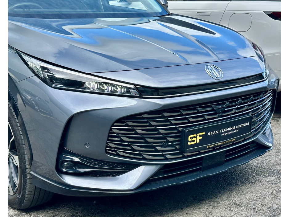 2025 MG HS - image 3