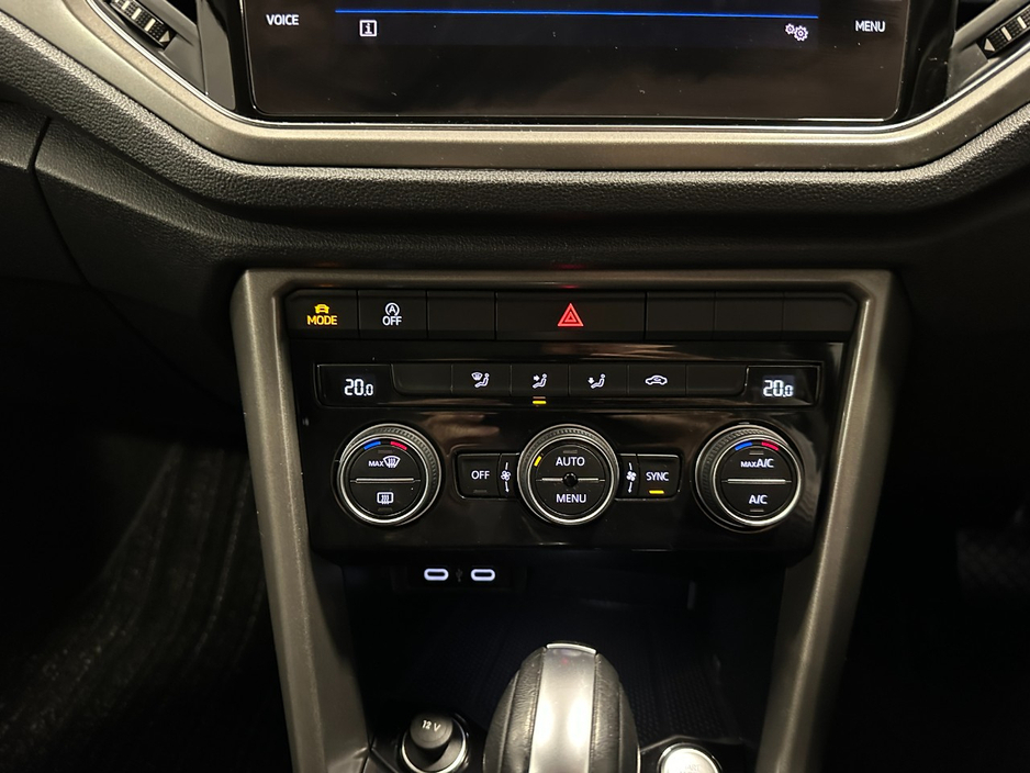 2021 Volkswagen T-Roc - image 31