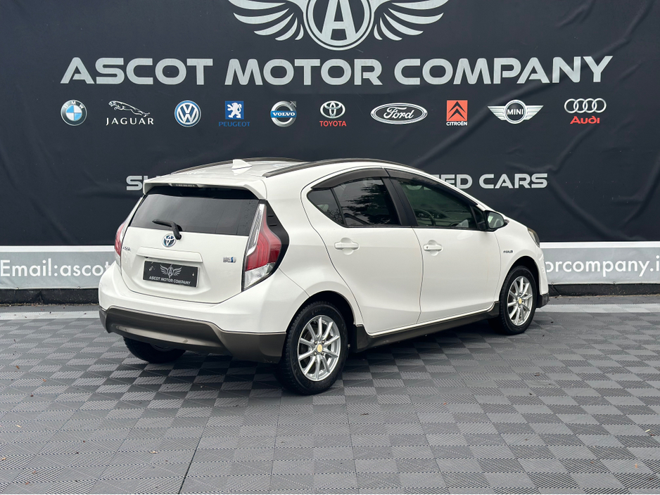 2015 Toyota Aqua Hybrid €9,500