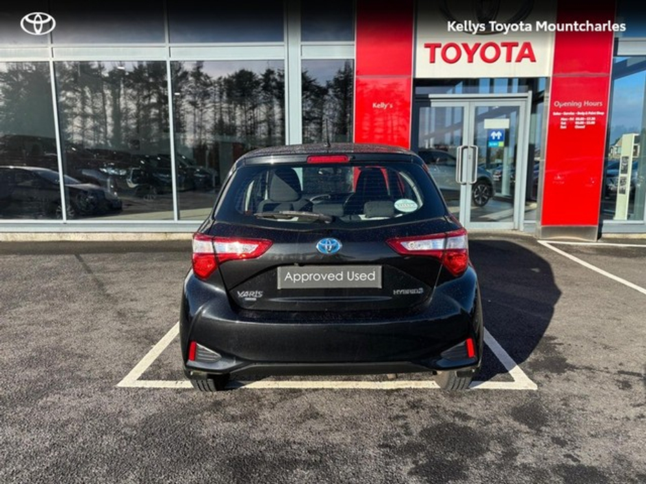 2019 Toyota Yaris - image 11