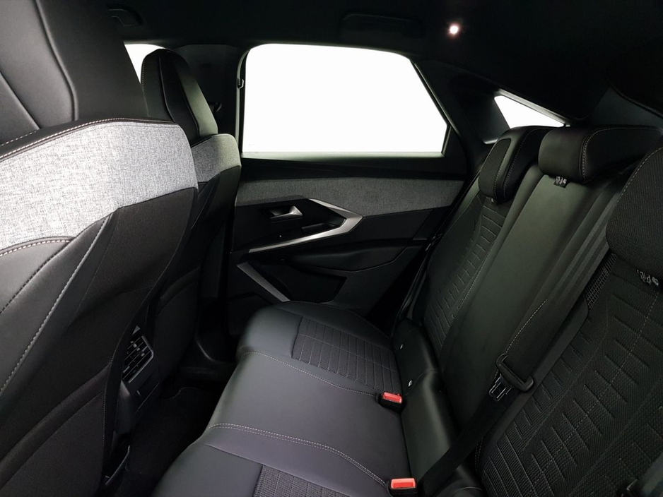 2024 Peugeot 3008 - image 7