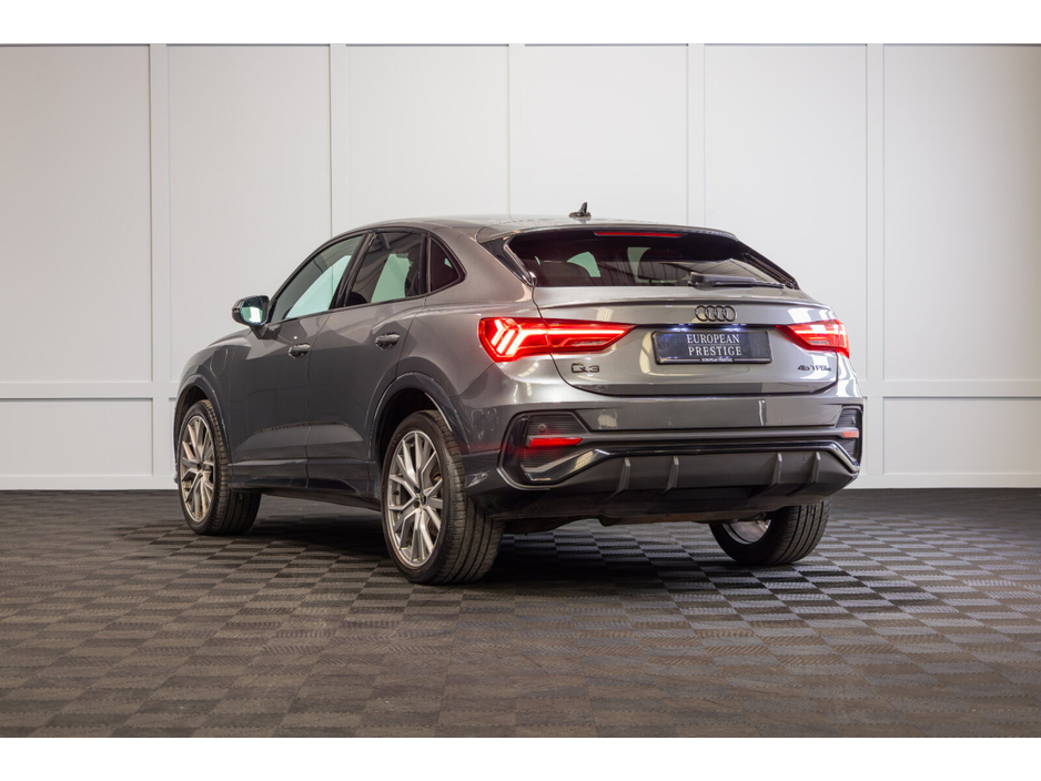 2023 Audi Q3 - image 4