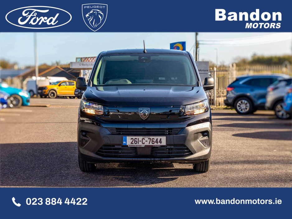 2026 Peugeot Partner - image 2