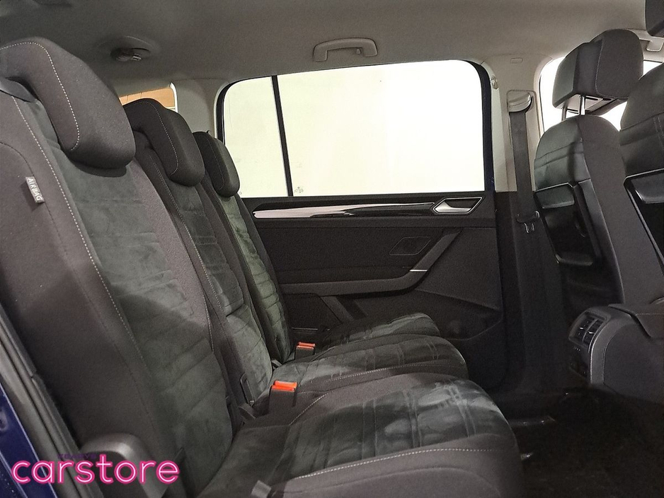 2016 Volkswagen Touran 1.4 TSI €17,880