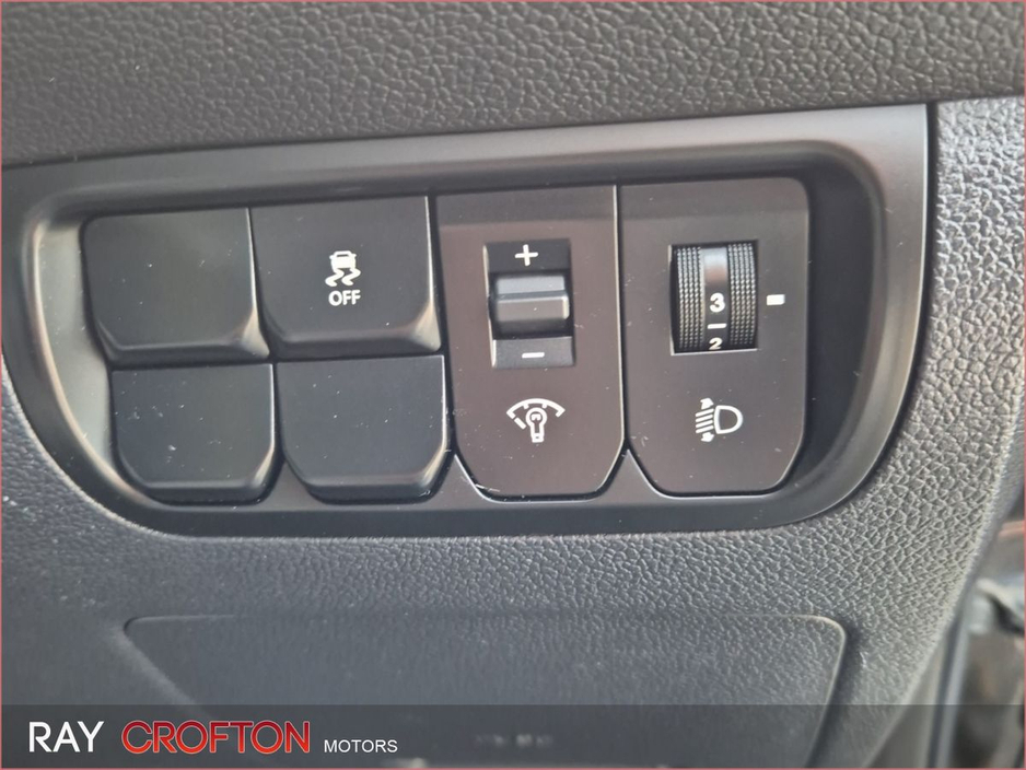 2013 Kia Rio - image 17