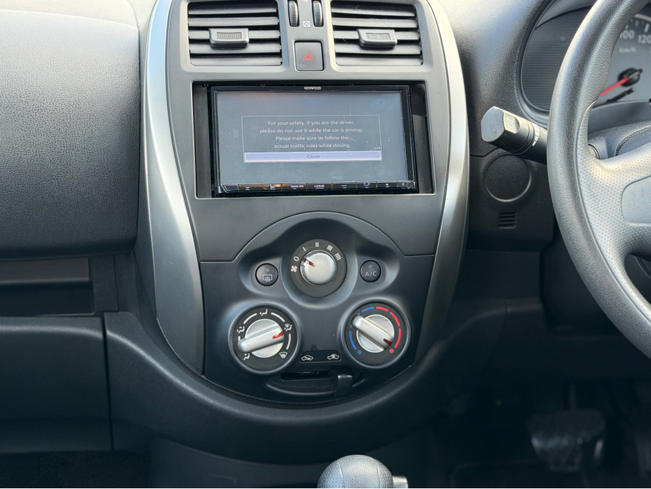 2017 Nissan March - image 20