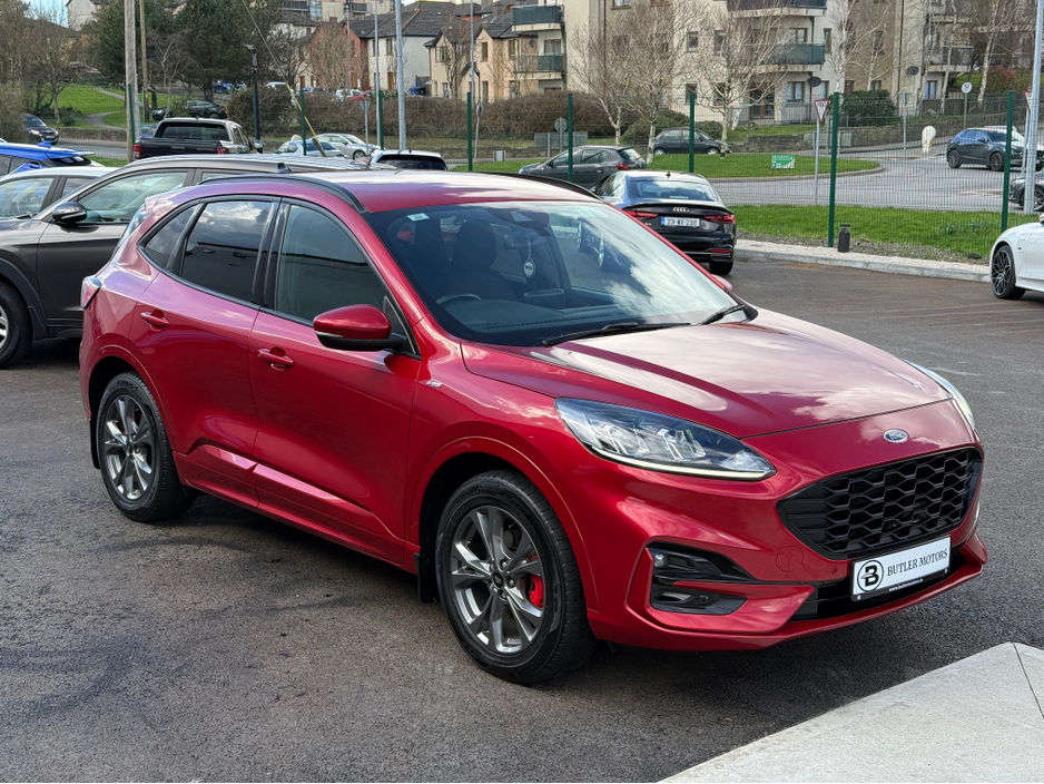 2020 Ford Kuga - image 22
