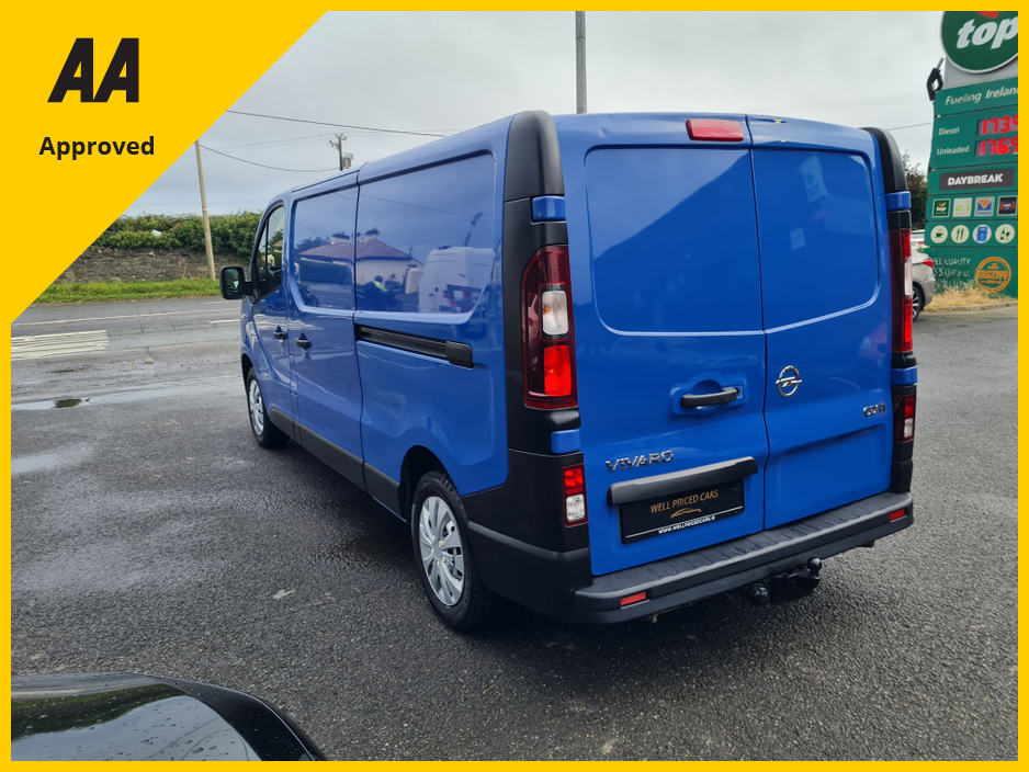 2018 Opel Vivaro - image 7