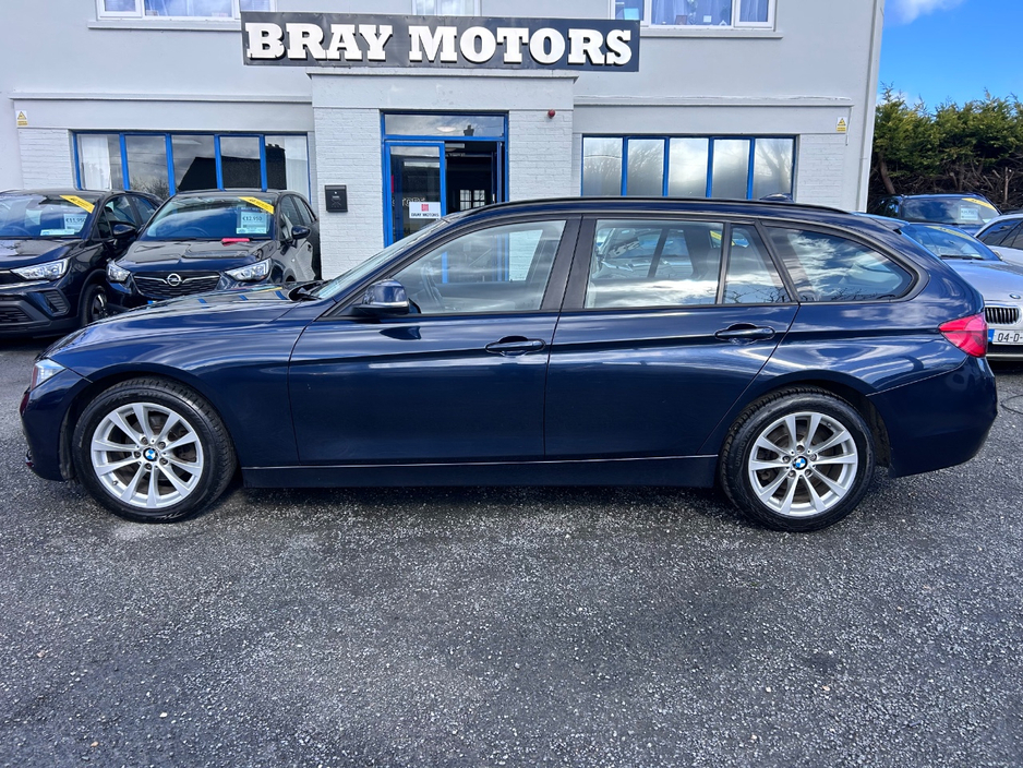 2016 BMW 3 Series - image 4