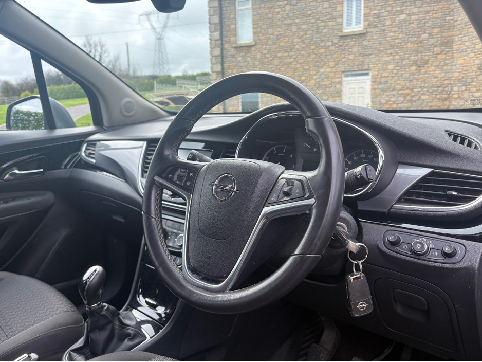 2017 Opel Mokka - image 4