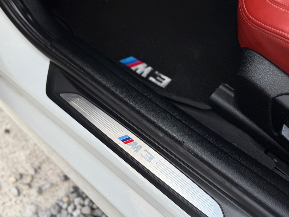 2014 BMW M3 - image 20