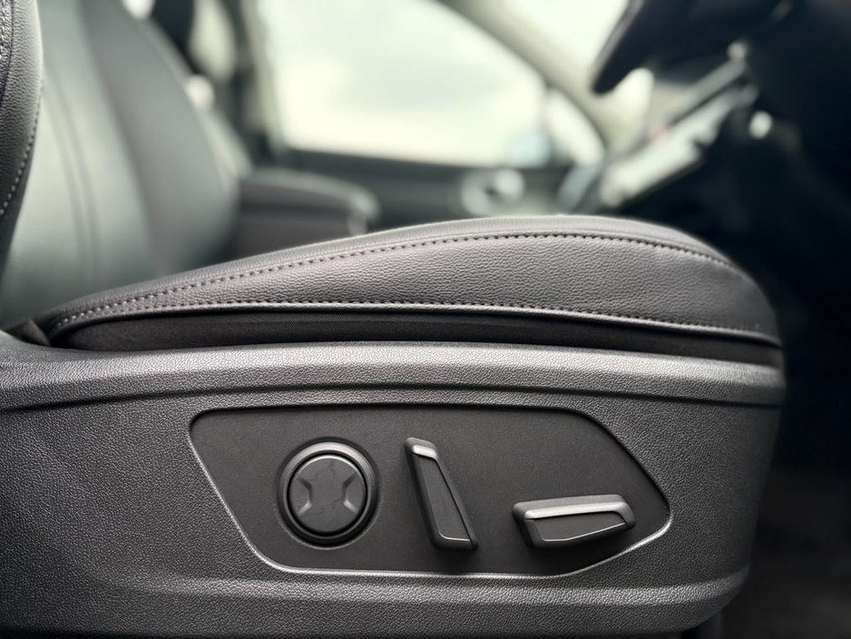 2025 Kia Sorento - image 10