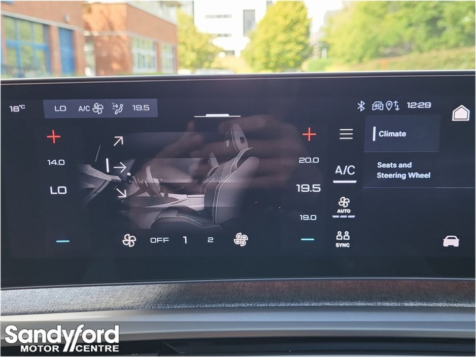 2025 Peugeot 3008 - image 17