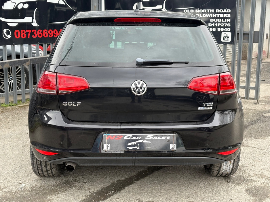 2017 Volkswagen Golf - image 5