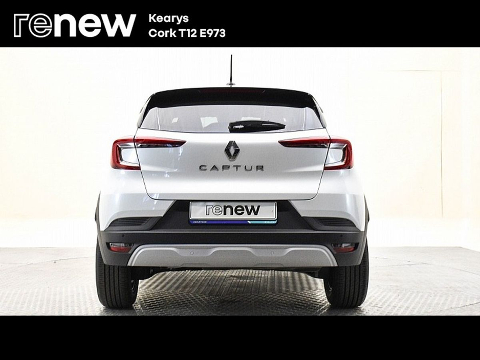 2022 Renault Captur - image 10