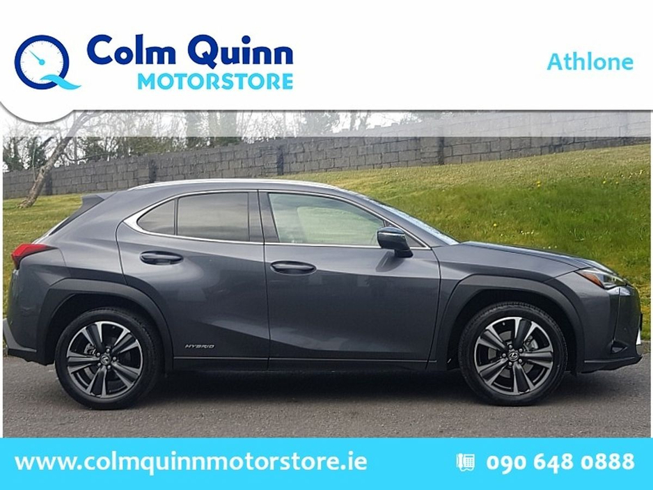 2021 Lexus UX 300 e - image 2