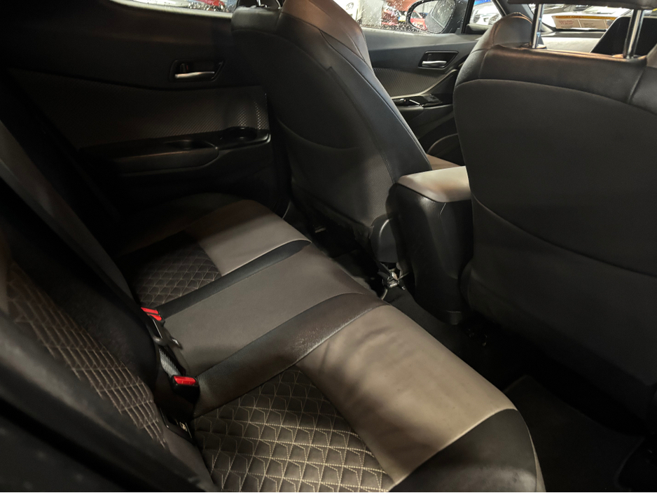 2023 Toyota C-HR HYBRID SOL 4DR AUTO €24,499