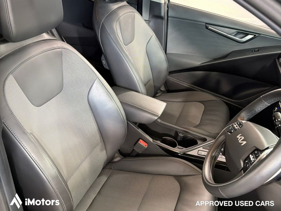 2025 Kia Niro - image 17