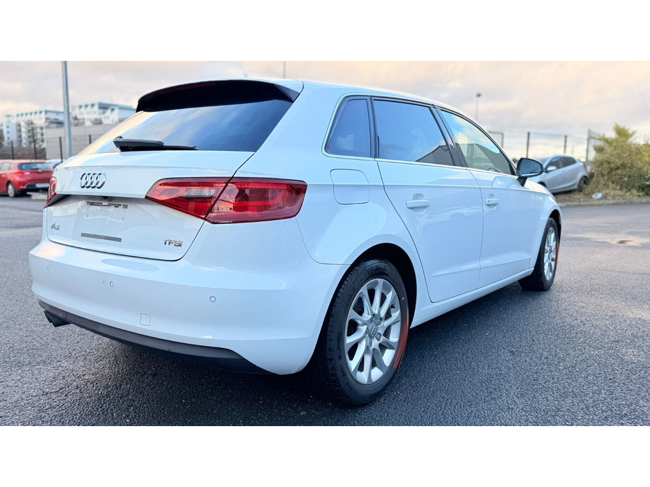 2015 Audi A3 1.4 TFSI 140BHP S LINE €14,500