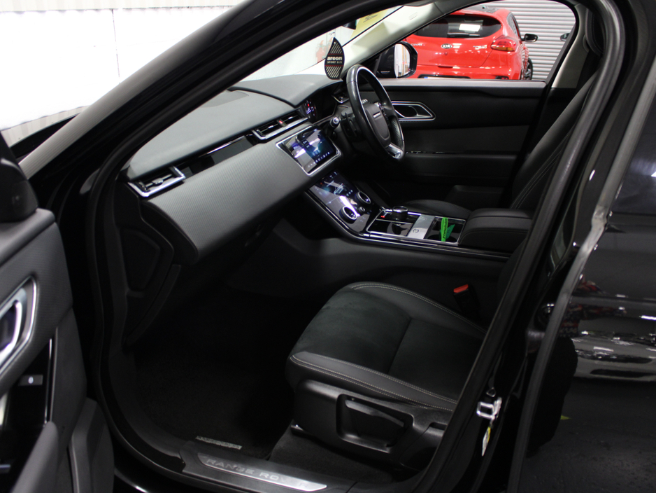 2020 Land Rover Range Rover Velar - image 36