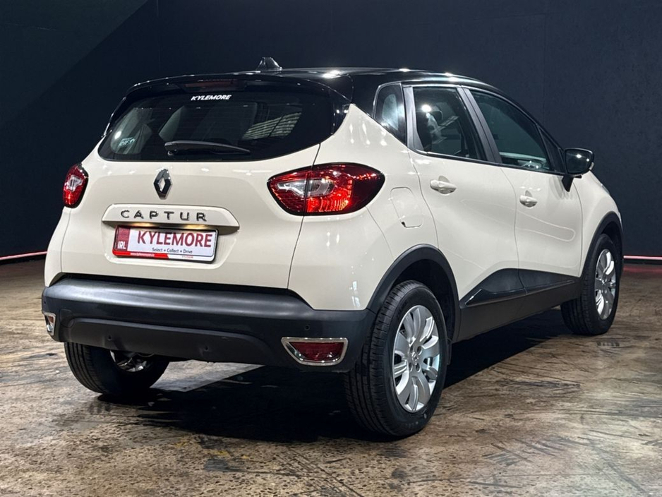 2017 Renault Captur 1.2 PETROL AUTO - CRUISE CONTROL - HEATING / AC CONTROLS - ALL ELECTRIC WINDOWS €14,450