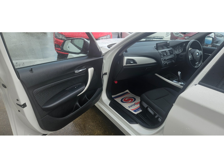 2015 BMW 1 Series - image 21