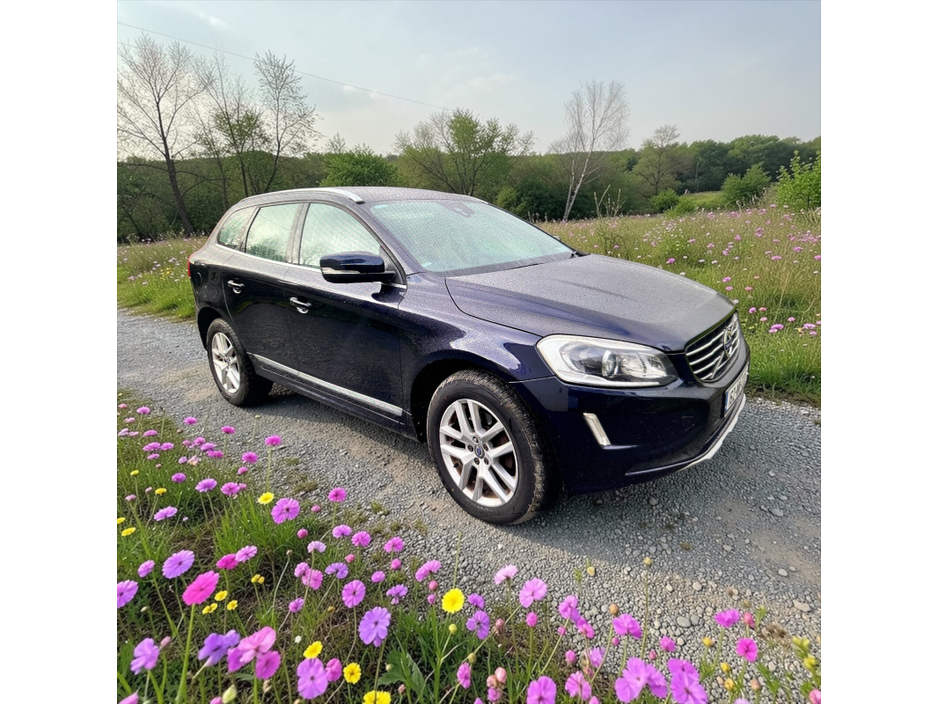 2016 Volvo XC60 - image 5