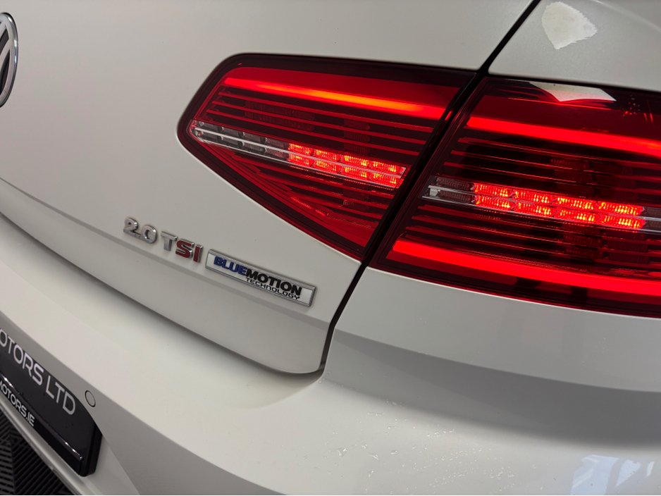 2016 Volkswagen Passat *VOLKSWAGEN PASSAT* *KEYLESS ENTRY* *REVERSE CAMERA* *PARKING SENSORS* *DIGITAL DASH* *2.0* *TRADE INS WELCOME* *FINANCE AVAILABLE*