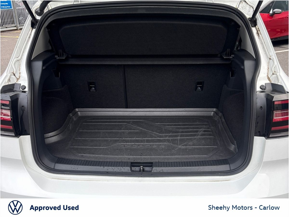 2023 Volkswagen T-Cross - image 10