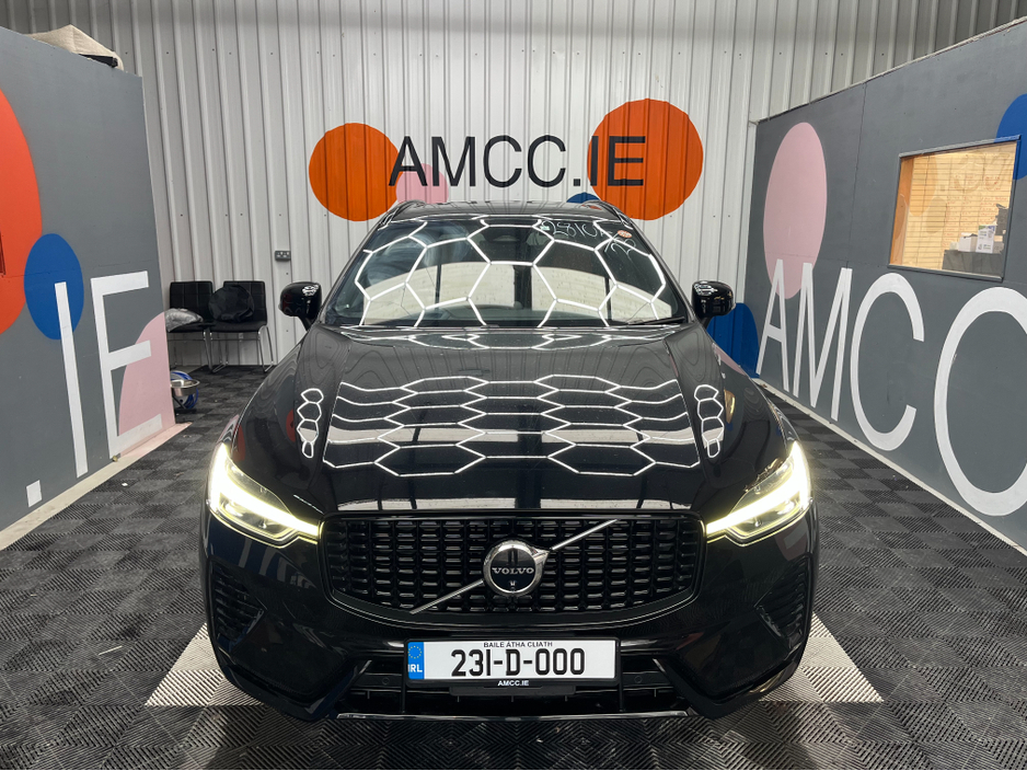 2023 Volvo XC60 - image 7