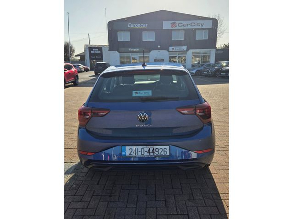 2024 Volkswagen Polo - image 5