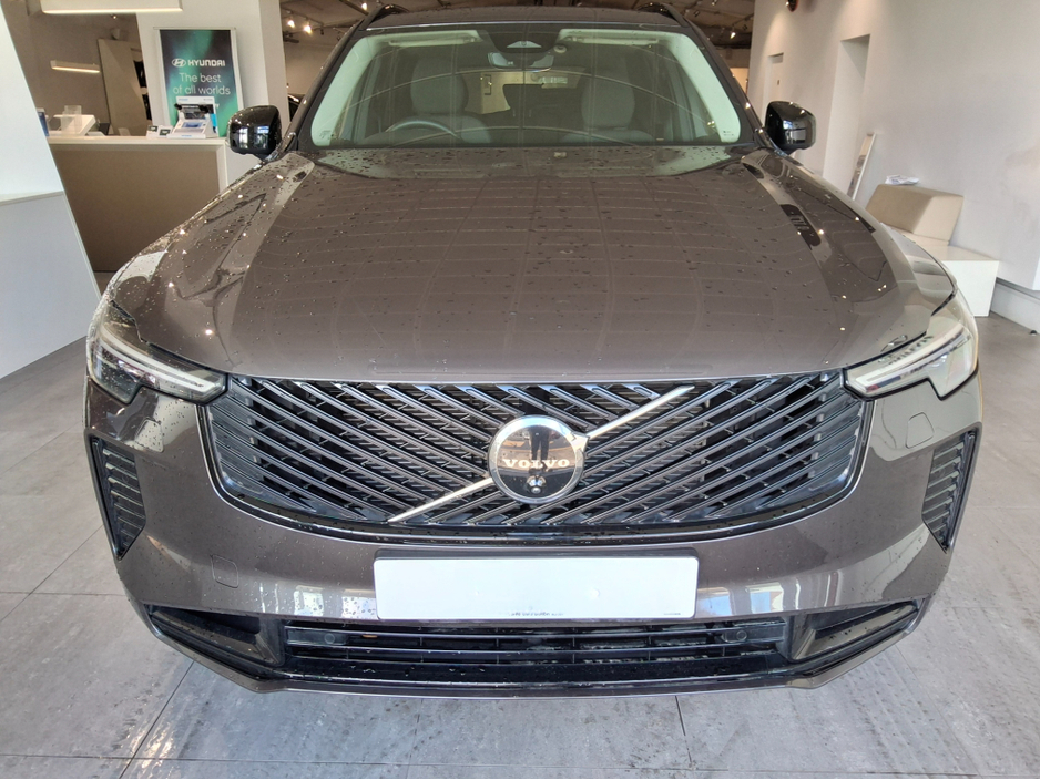 2025 Volvo XC90 T8 PHEV AWD AUTO PLUS - New Model - 7 Seats - Pan Roof - Black Leather -