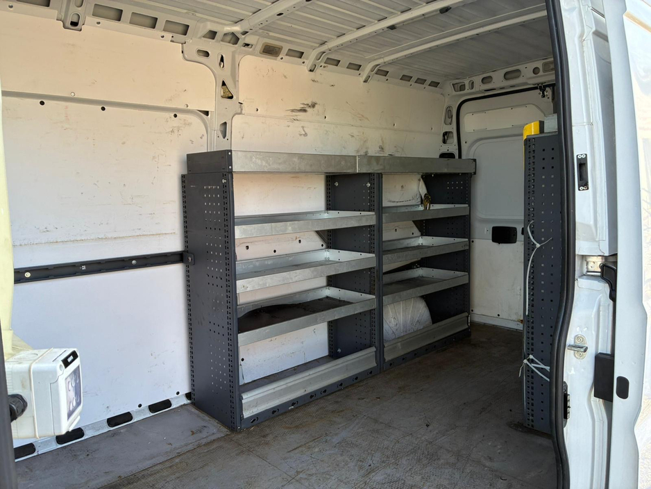 2021 Citroen Relay - image 11