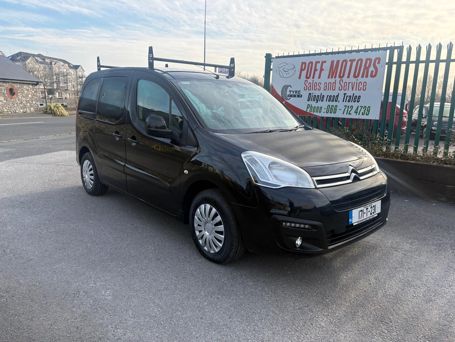 2017 Citroen Berlingo Multispace - image 2