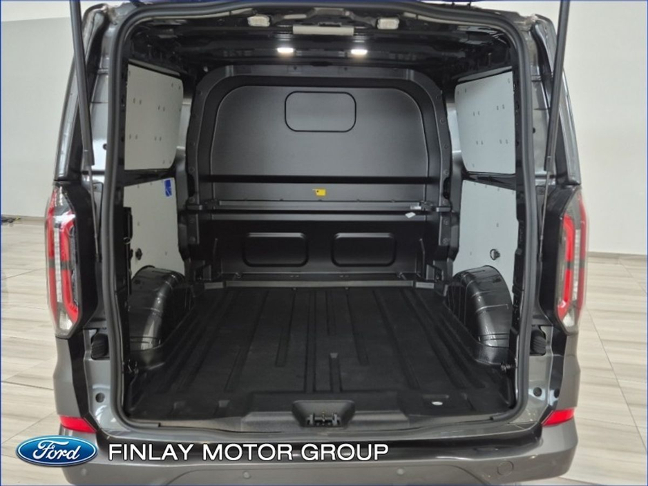 2026 Ford Transit Custom - image 23