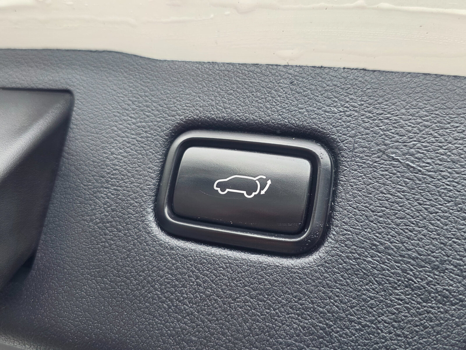 2016 Kia Sorento - image 20