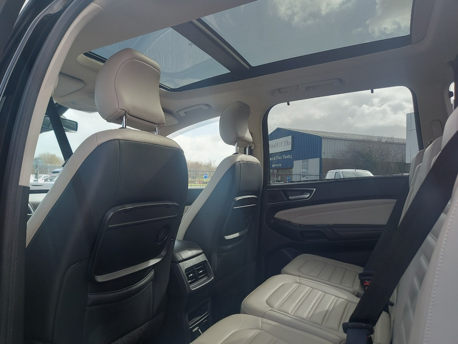 2016 Ford Galaxy - image 20