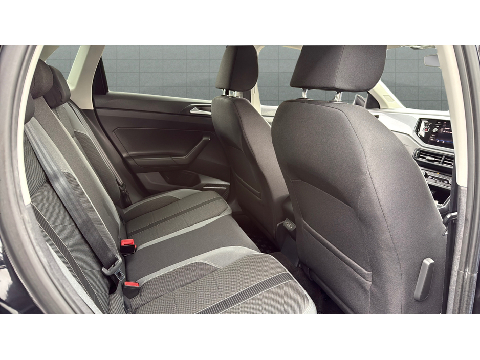 2019 Volkswagen Polo HIGHLINE 1.0TSI *15,000KMS* AUTO / HUGE SPEC €17,900