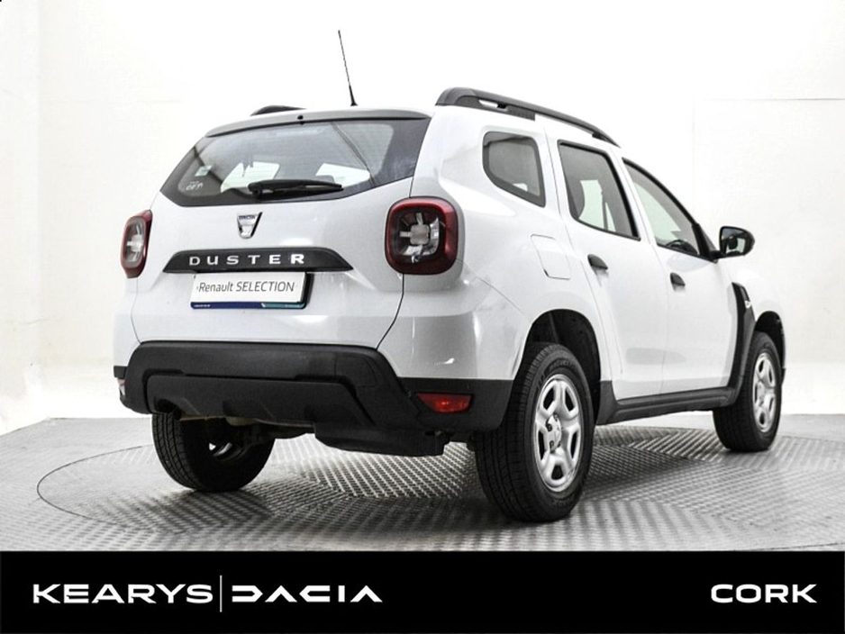 2019 Dacia Duster - image 13