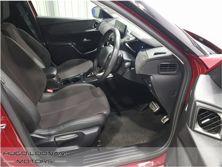 2023 DS Automobiles DS 3 - image 11